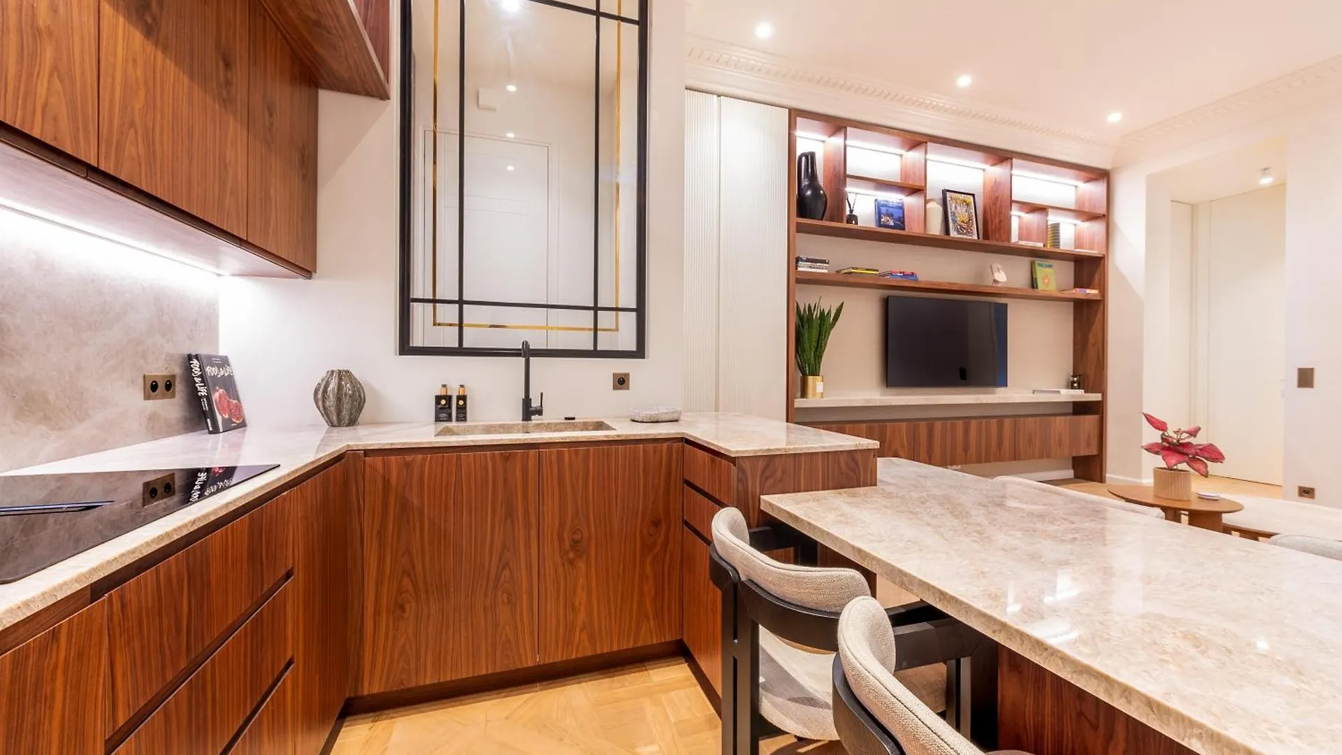 Luxurious Suite Eiffel Tower Flandrin Muette Ac Paris França